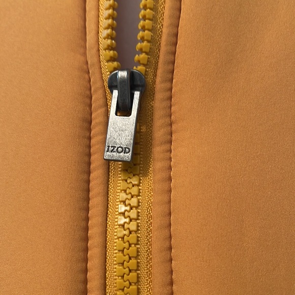 IZOD mustard, yellow, puffer vest size medium, zip front pockets (23G9C56) - Picture 6 of 14